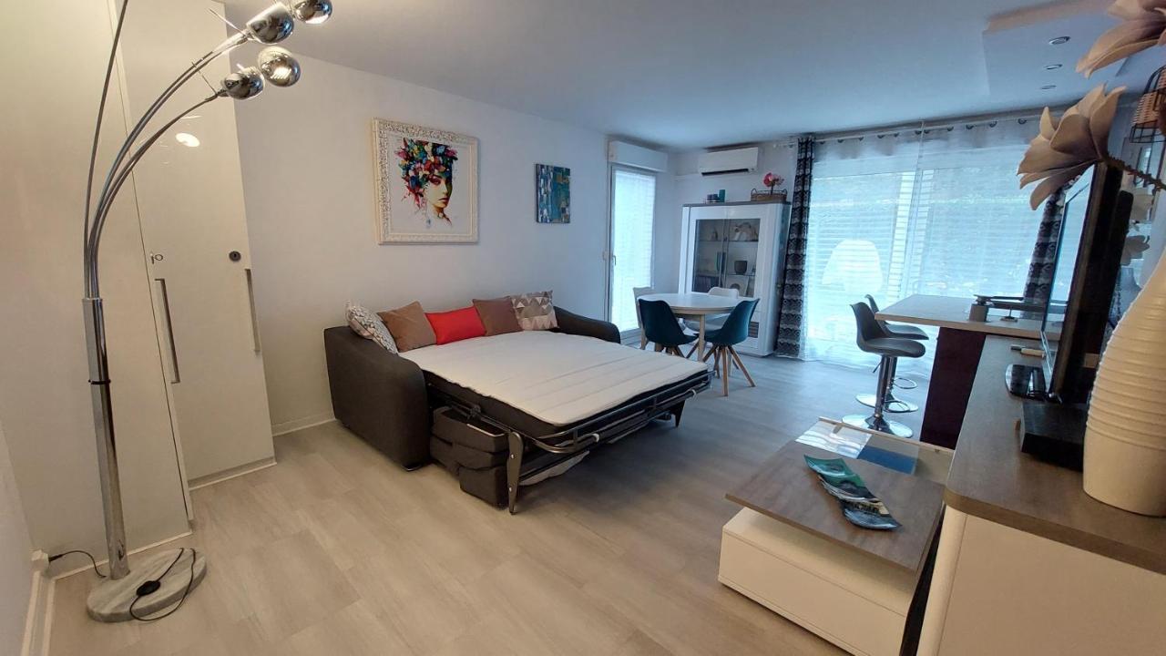 Charmant Appartement Residentiel Avec Terrasse, Jardin Privatif Et Piscine A Cannes Канны Экстерьер фото