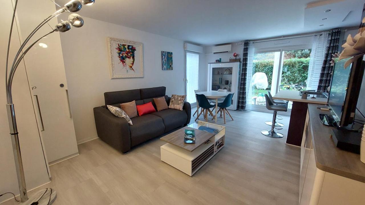 Charmant Appartement Residentiel Avec Terrasse, Jardin Privatif Et Piscine A Cannes Канны Экстерьер фото