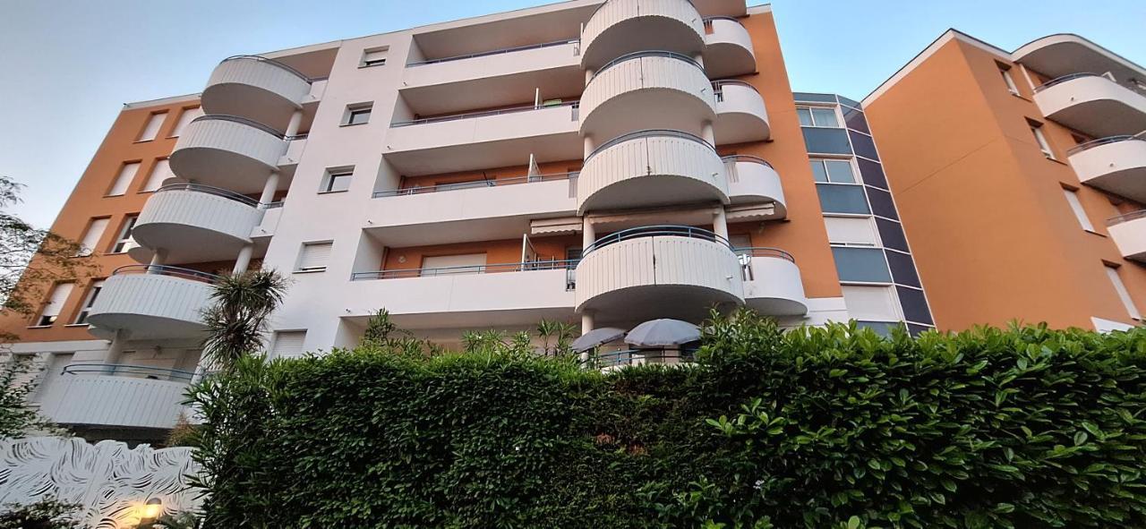 Charmant Appartement Residentiel Avec Terrasse, Jardin Privatif Et Piscine A Cannes Канны Экстерьер фото